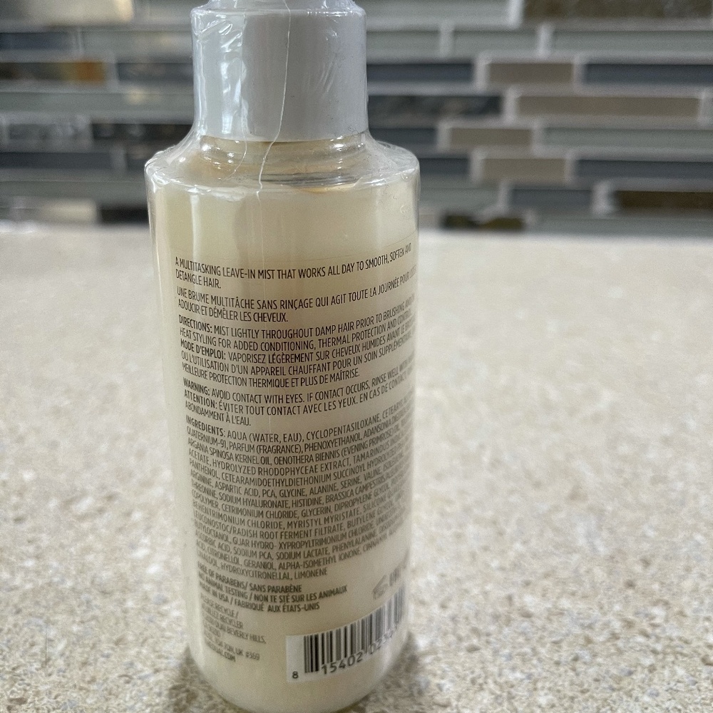 SOLD- OUAI Leave-In Conditioner - Picture 4 of 6